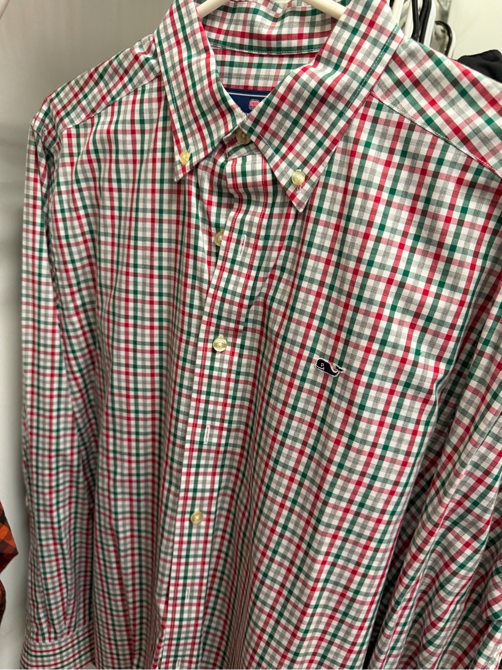 M - Men’s Vineyard Vines Red, Green & White Plaid Button-Down Shirt